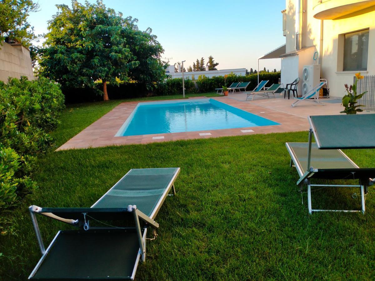 B&B Hotel Helios Uggiano La Chiesa Kültér fotó