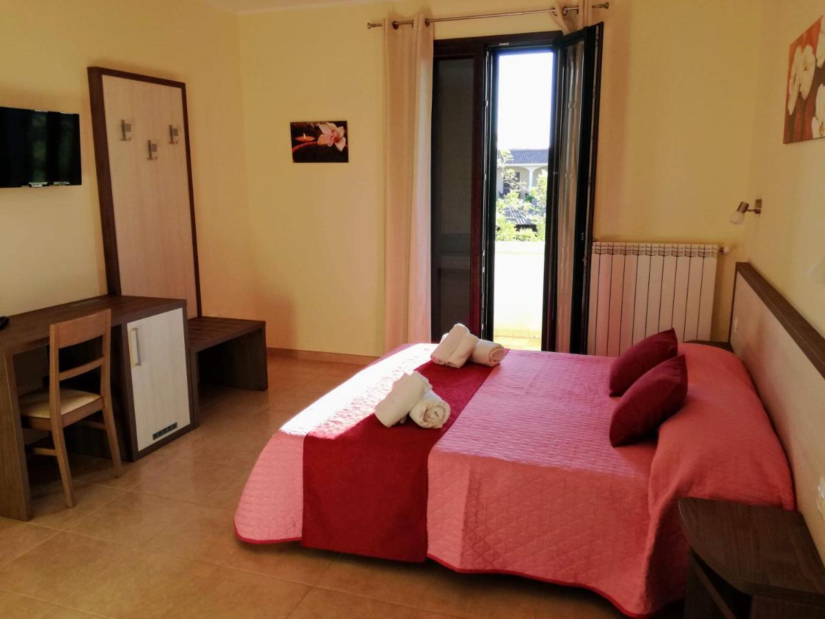 B&B Hotel Helios Uggiano La Chiesa Kültér fotó