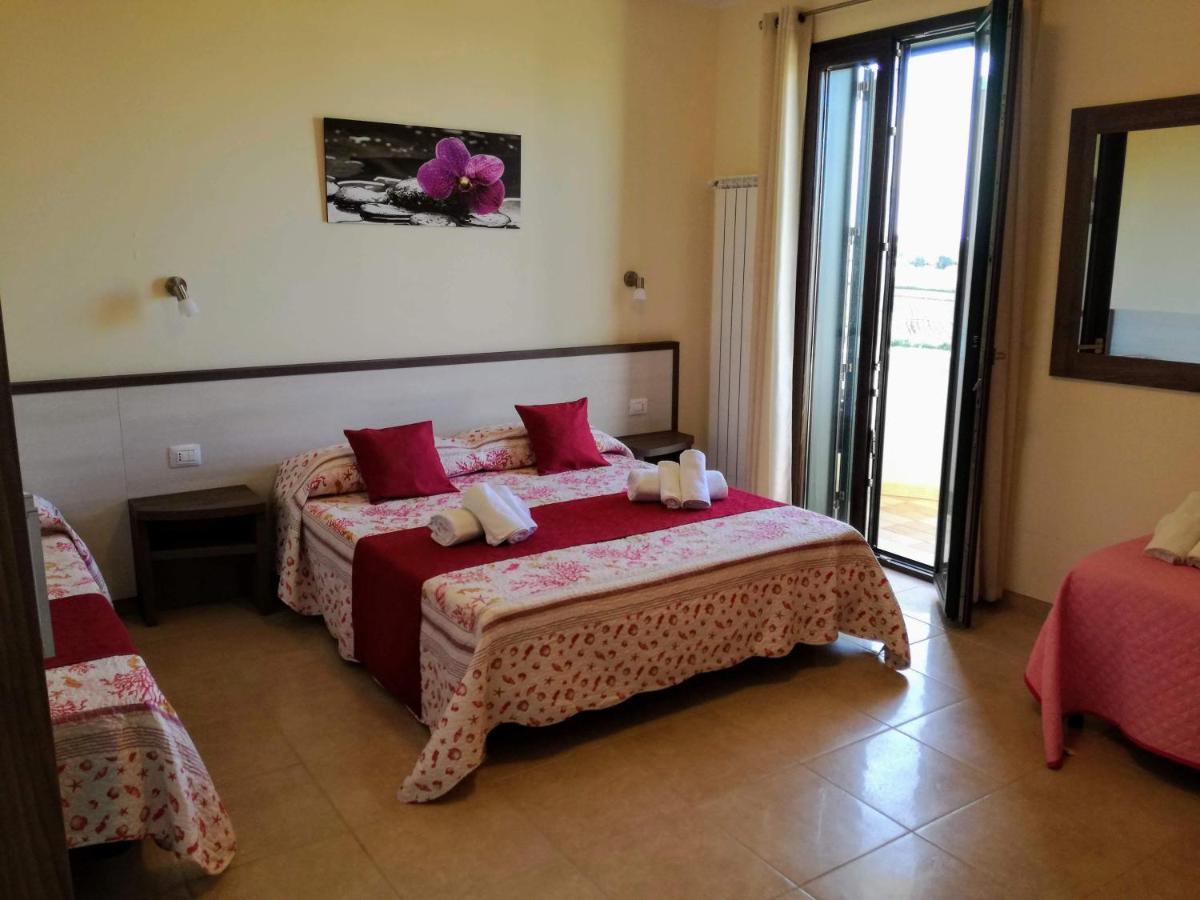 B&B Hotel Helios Uggiano La Chiesa Kültér fotó