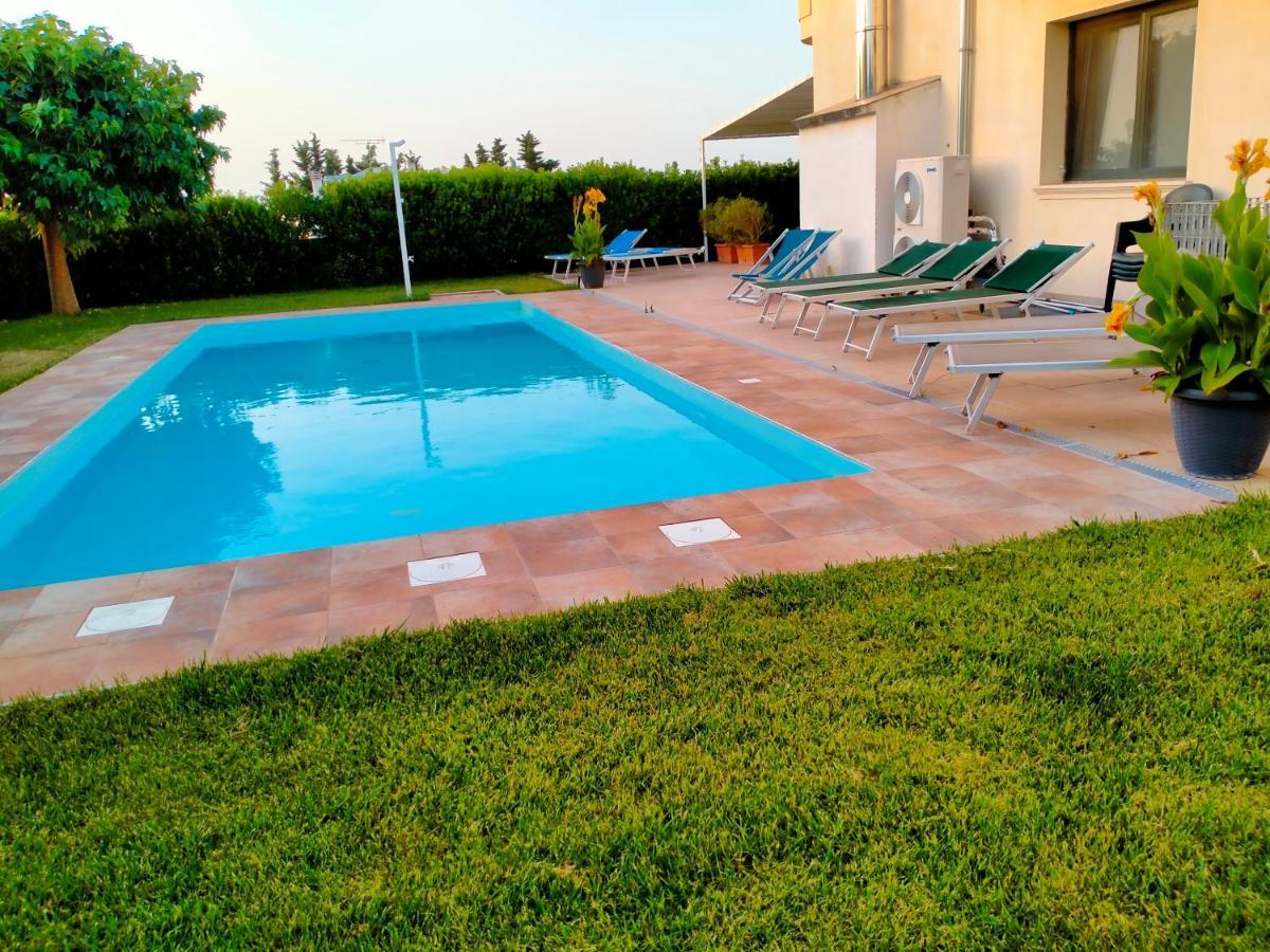 B&B Hotel Helios Uggiano La Chiesa Kültér fotó
