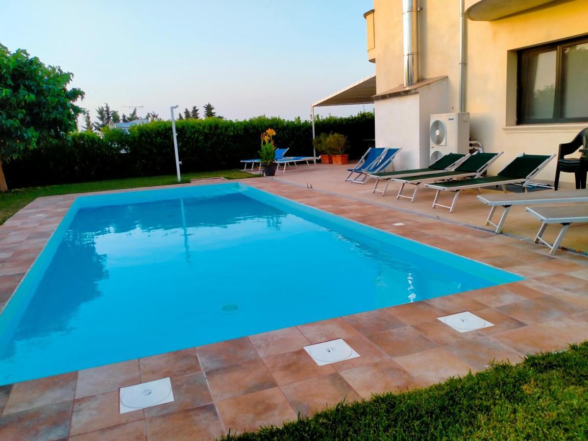 B&B Hotel Helios Uggiano La Chiesa Kültér fotó