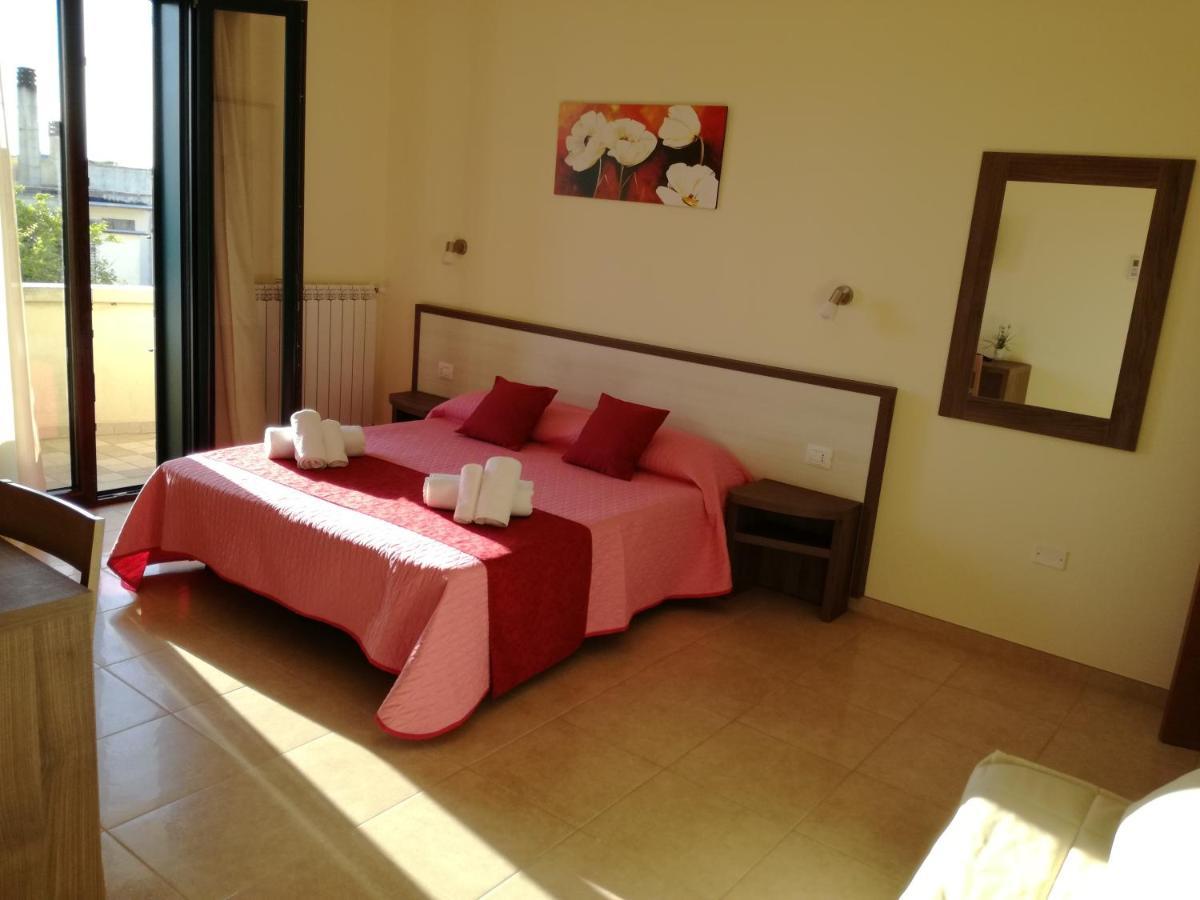 B&B Hotel Helios Uggiano La Chiesa Kültér fotó