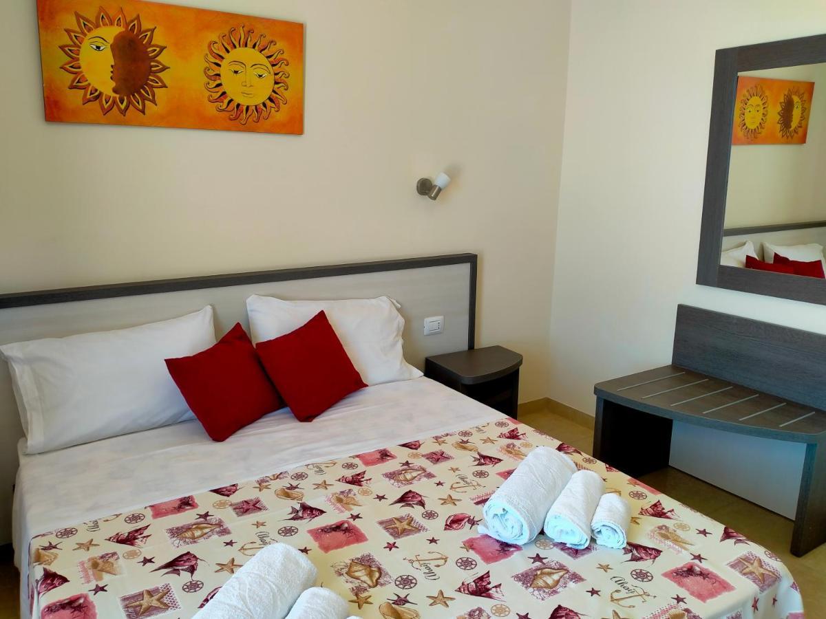 B&B Hotel Helios Uggiano La Chiesa Kültér fotó