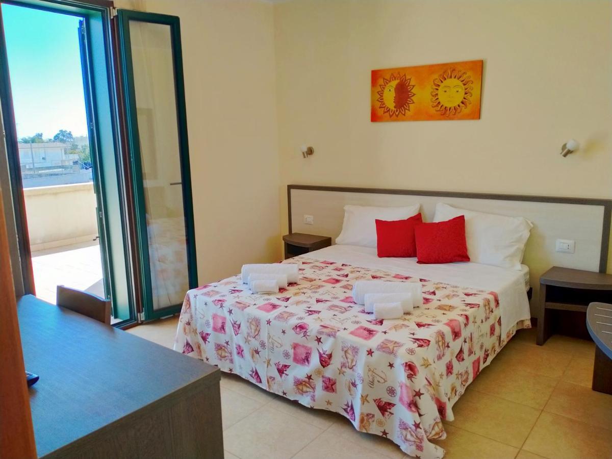 B&B Hotel Helios Uggiano La Chiesa Kültér fotó