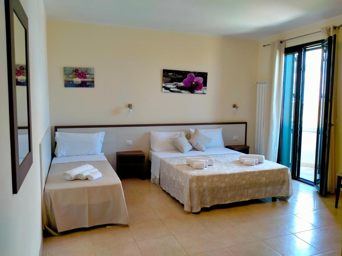 B&B Hotel Helios Uggiano La Chiesa Kültér fotó