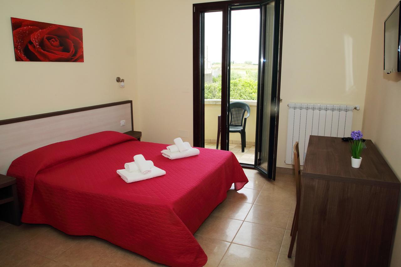 B&B Hotel Helios Uggiano La Chiesa Kültér fotó